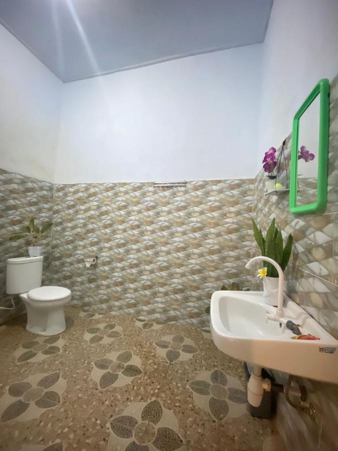 Kuwera Homestay Batununggul Buitenkant foto