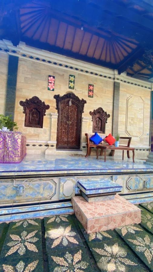 Kuwera Homestay Batununggul Buitenkant foto