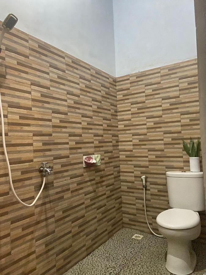 Kuwera Homestay Batununggul Buitenkant foto