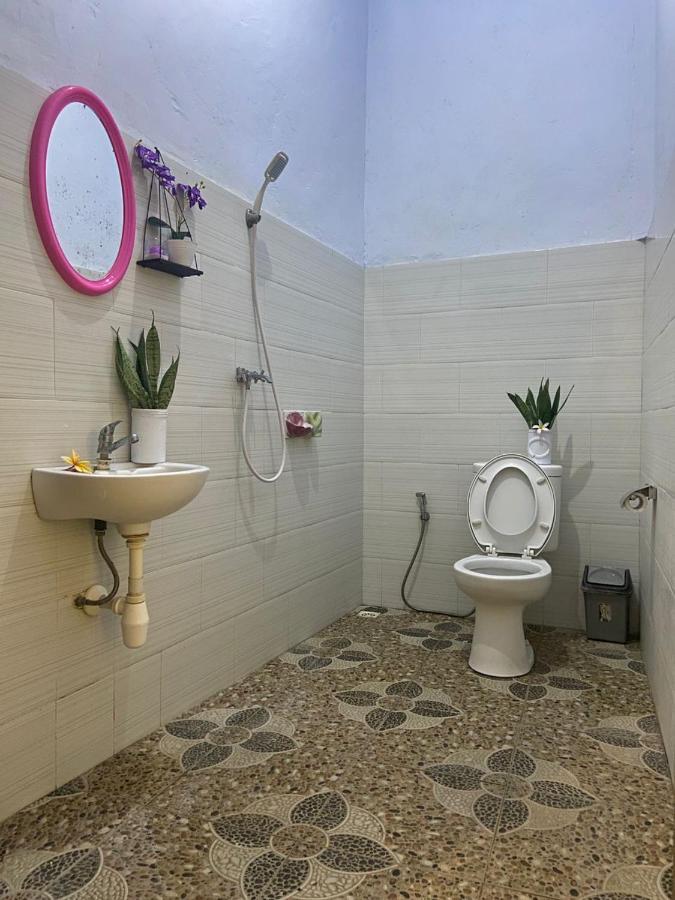 Kuwera Homestay Batununggul Buitenkant foto