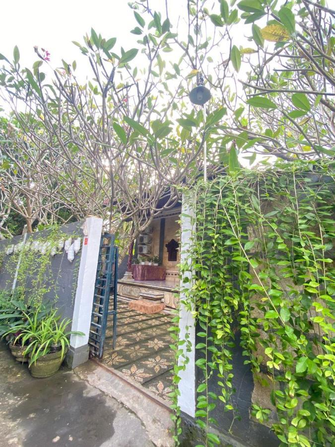 Kuwera Homestay Batununggul Buitenkant foto