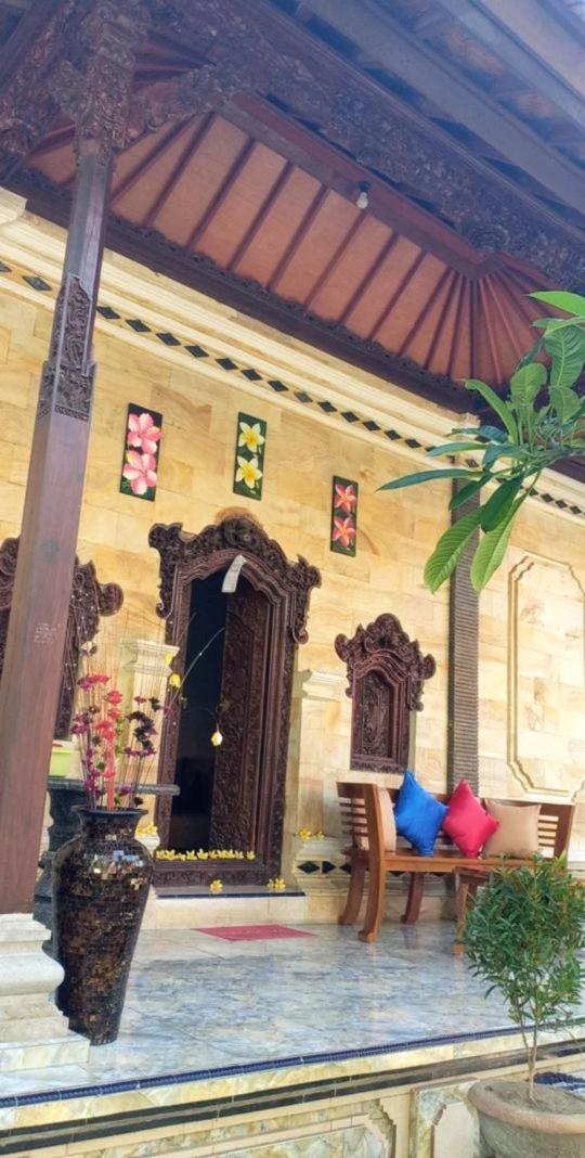 Kuwera Homestay Batununggul Buitenkant foto